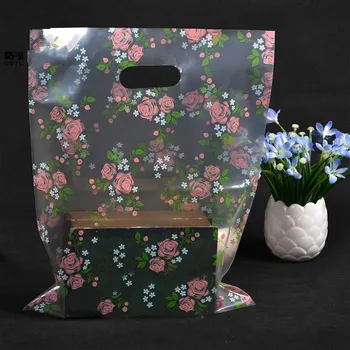 50 adet Giysi çantası PE şeffaf üç renkli çiçek plastik kozmetik giyim hediye paketleme çantaları büyük kese paketi