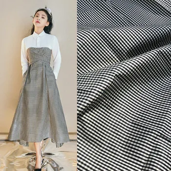 Fransız Lüks Marka Ekose Jakarlı Brokar Kumaş Polyester Konfeksiyon kadın Etek Dıy Kumaşlar Kumaş Elbise Metre Başına