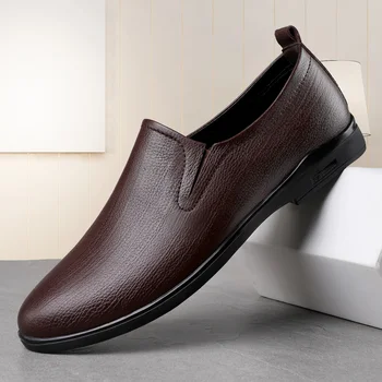 Loafer'lar Lüks Moda Hakiki Deri Yumuşak Hafif Rahat Moccasins Erkekler rahat ayakkabılar Klasik İş Slip-on Tekne Ayakkabı