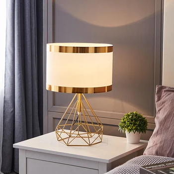 Modern lüks moda masa lambası yatak odası başucu yaratıcı sıcak aydınlatma lambaları