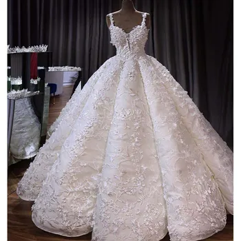 Vestido De Novia Muhteşem Dubai düğün elbisesi 2019 Seksi V Yaka 3D Dantel Çiçek Aplikler Balo gelin elbiseleri